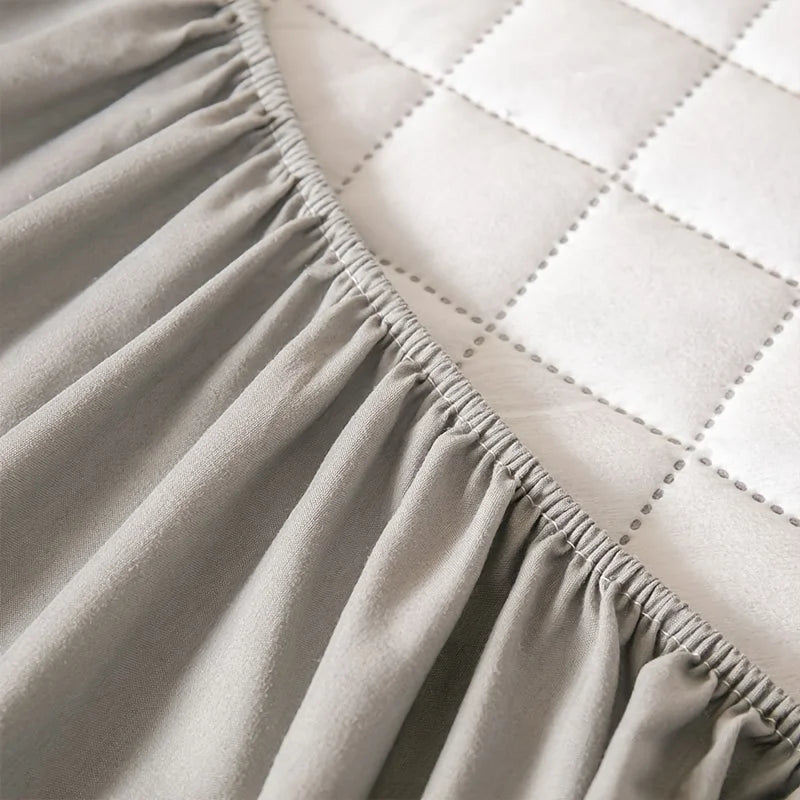 2Pcs,Buy One Selected Color Get One Random Free Quilted Waterproof Mattress Cover, Comfortable Stain & Wrinkle Resistant